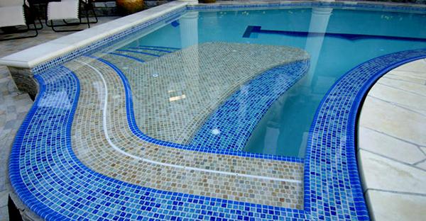 gạch mosaic ốp lát hồ bơi